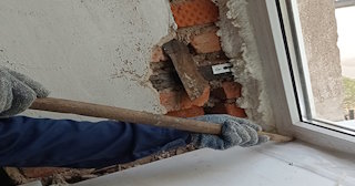 Демонтаж оконных откосов по выгодной цене от 512 руб. в Первоуральске - Сварной-Прв