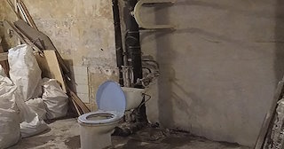 Демонтаж сантехкабины в панельном доме - цена от 1023 рублей | Сварной-Прв